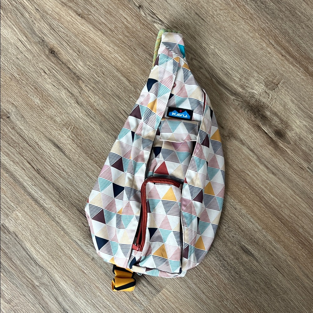 Kavu Multicolor Triangle Sling Bag